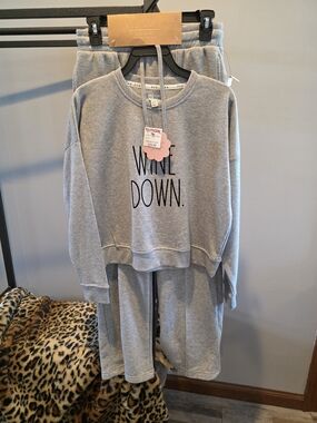 Rae Dunn Light Gray Wine Down Sweatshirt/Sweatpants 2 Piece Set  Size XS NWT